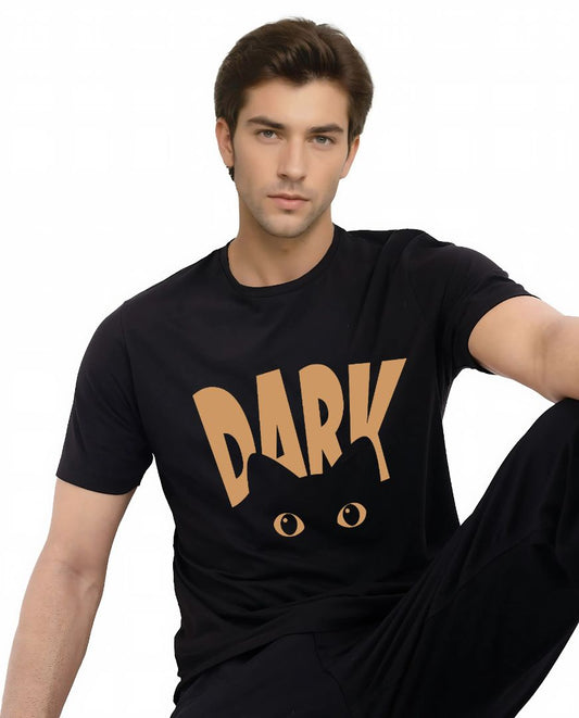 "DARK" Cat Eyes – Regular Fit T-shirt